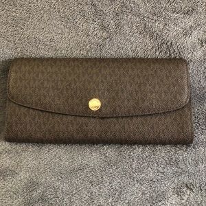 Used Michael Kors wallet